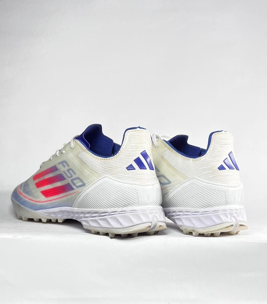 X F50 elite Turf - ًWhite&blue