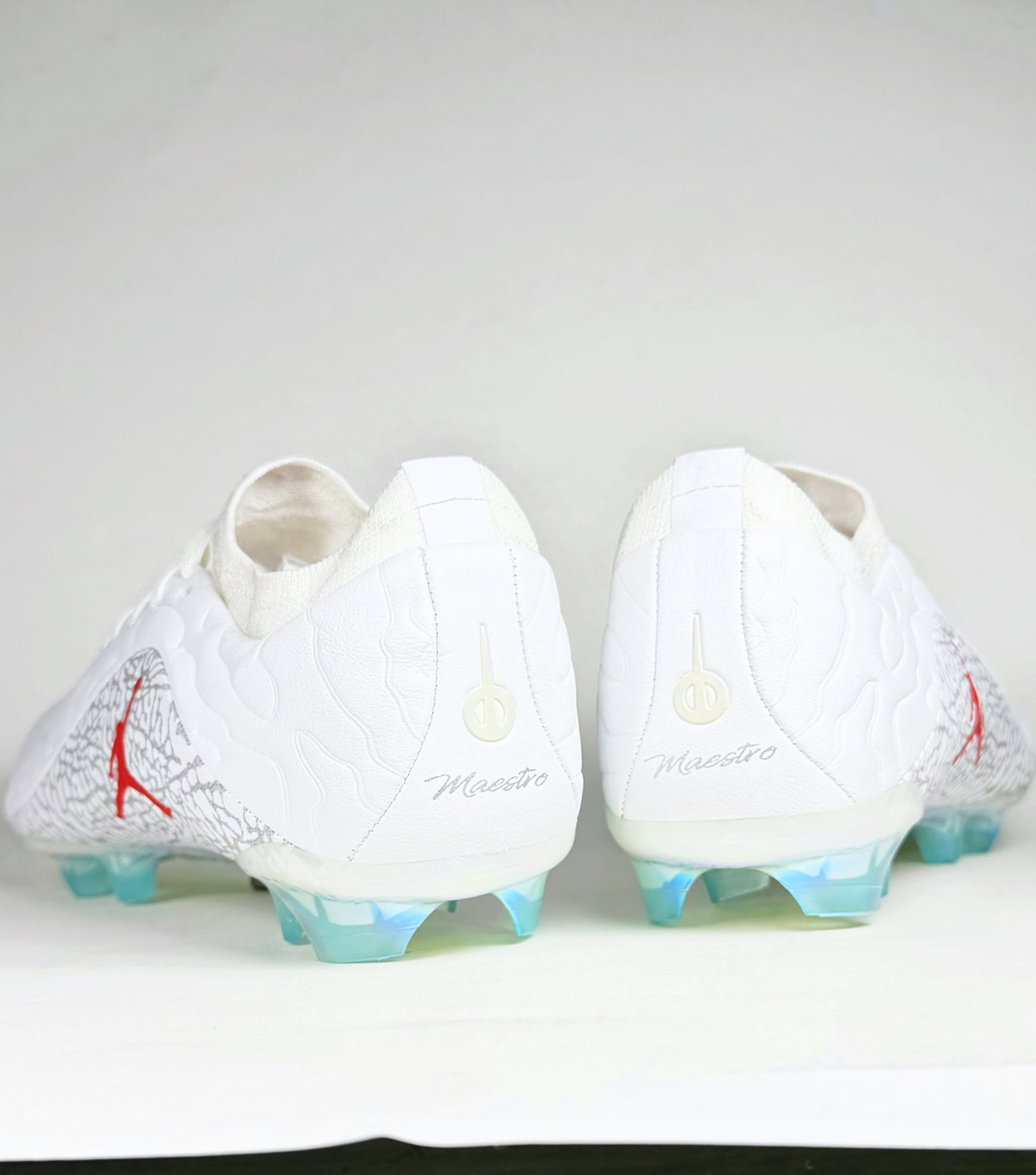 TIEMPO MAESTRO ELITE - White 